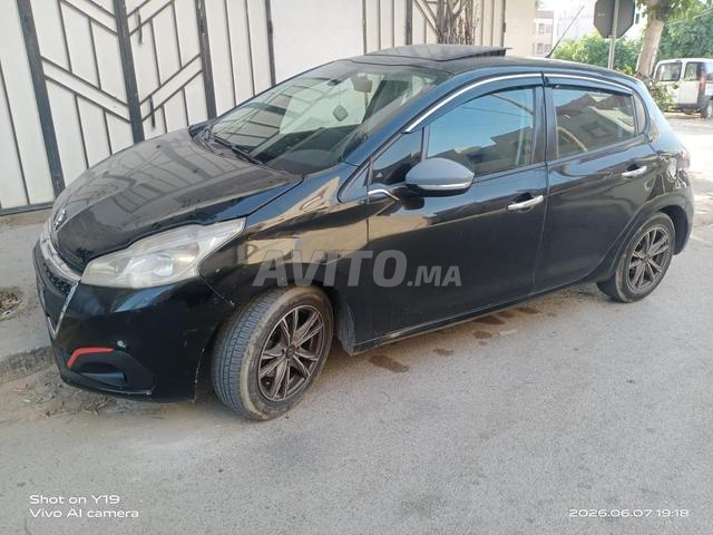 Peugeot 208 Diesel Manuelle 2013 à Meknès