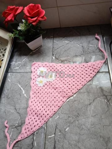 Bandeau crochet motifs floraux printaniers disponible en toutes couleurs