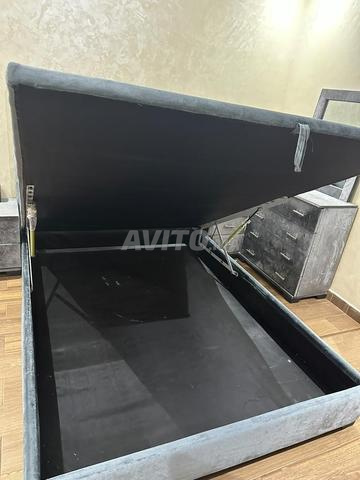طقم غرفة نوم مزدوج بحالة جيدة - 2
