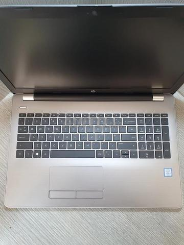 HP Core i5 7ème Gen 8 Go RAM 128 Go SSD - 2