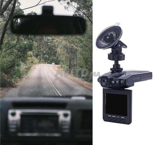*Caméra de voiture* Vous pouvez filmer tout - 2