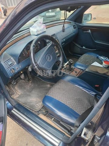 Voiture de luxe à vendre