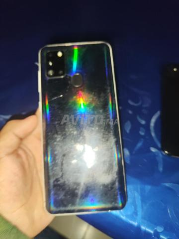 SAMSUNG C21 - 2