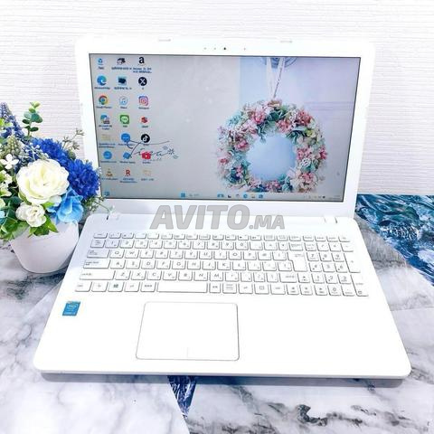 أسوس رام 8 قرص SSD بطارية 4 ساعات شاشة 15