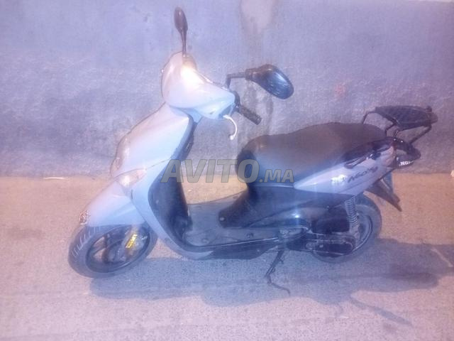 Neos Yamaha