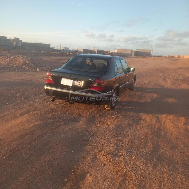 Mercedes-Benz 250 Diesel Manuelle 1994 à Tan-Tan