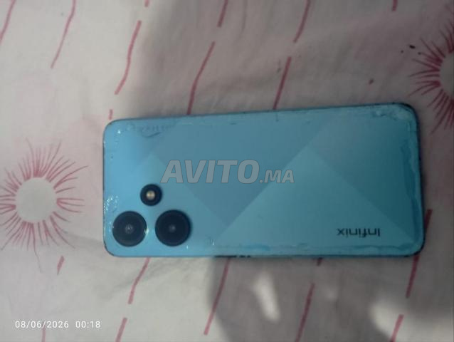 Téléphone Infinix Hot 30i - 2