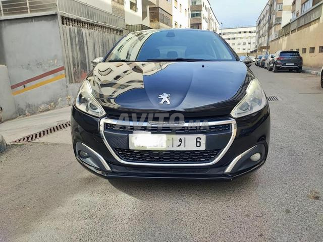 Peugeot 208 Diesel Manuelle 2019 à Kénitra - 2