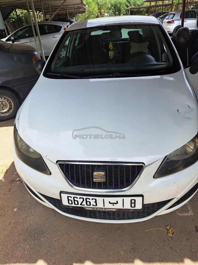je met en vente ma voiture seat ibiza 