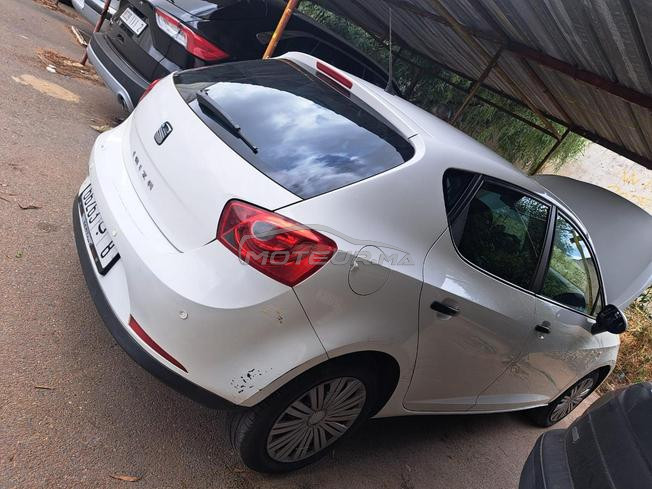 je met en vente ma voiture seat ibiza 