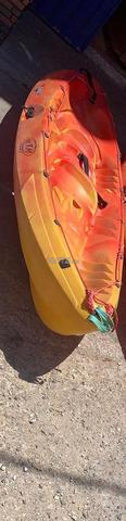 Kayak à vendre en état acceptable - 2
