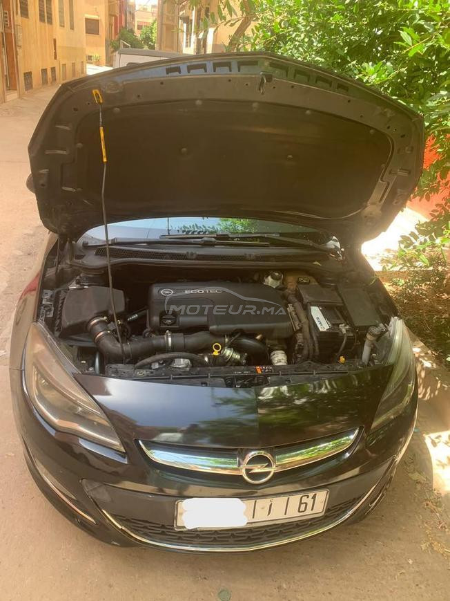 Opel Astra 2013 à Béni Mellal