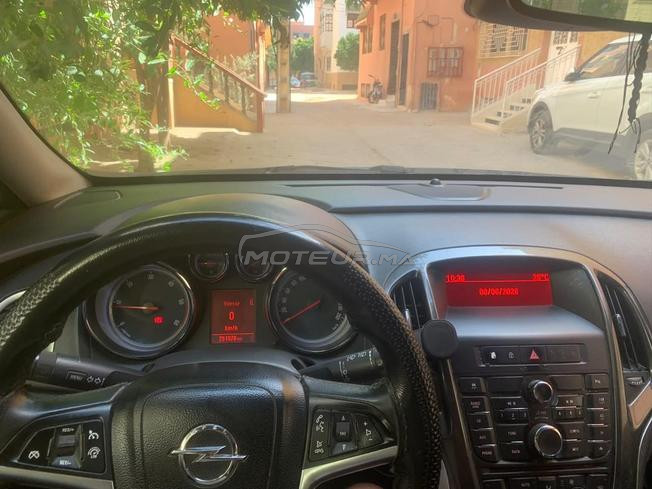 Opel Astra 2013 à Béni Mellal