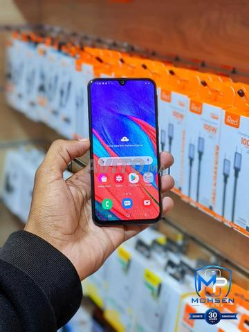 SAMSUNG GALAXY A40 | ROM 64GB | RAM 4GB - 2