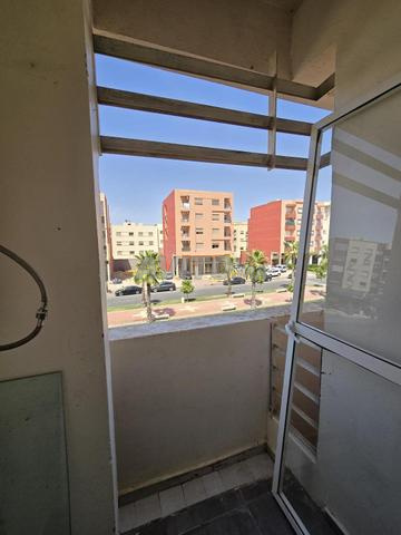 شقة فارغة بالطابق الأول بمصعد، حي شرف إزديهار