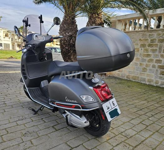 Piaggio Vespa - 2