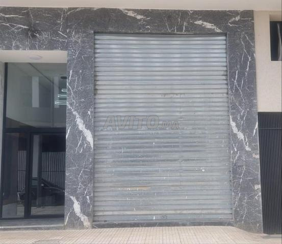 MAGASIN A VENDRE - 2