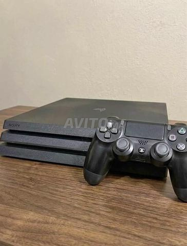 Playstation 4 Pro - 2