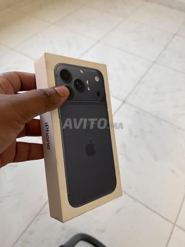 📌 iPhone 17 Pro Max 256 Go (USA) – Bleu