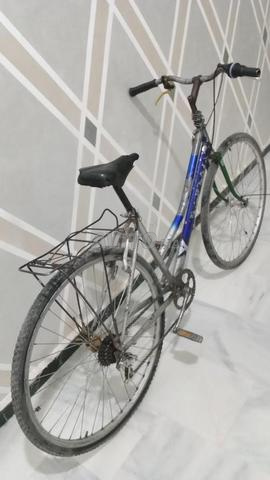 Vélo VTT à vendre près du complexe sportif de Fès