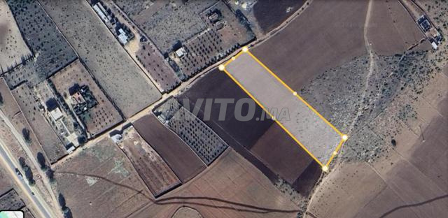 Terrain nu de 4 862m² à vendre à Khatazakane. - 2