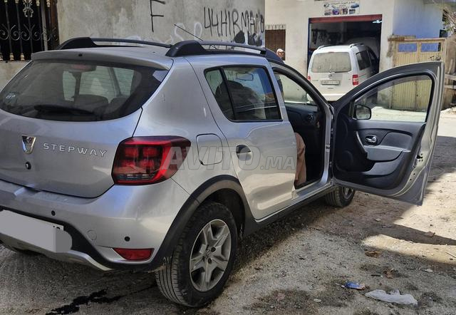 داسيا سانديرو معمرة نقية صباغة دار - 2
