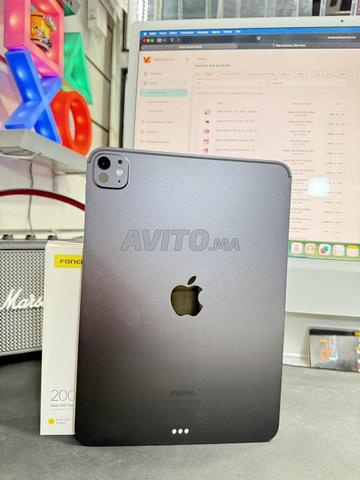 iPad Pro M4 11-inch 256GB Noir très bon état - 2