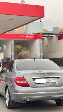 للبيع مرسيدس C220 موديل 2011 - 2