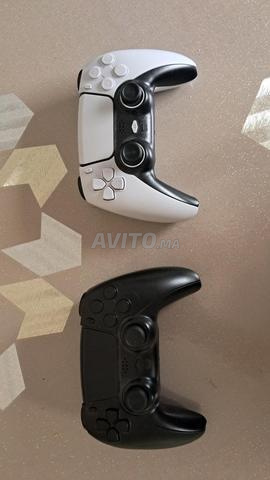 PS4 Slim très bon état, excellente occasion avec 2 manettes et 7 jeux - 2