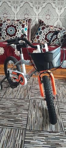 Vélo pour enfants, taille 16 pouces, neuf, pour âges entre 7 et 12 ans