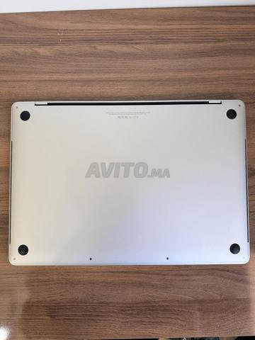 MacBook Pro 15 i7/16GB RAM/500GB SSD (2017) TouchBar - 2