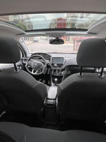 Voiture première main - 2
