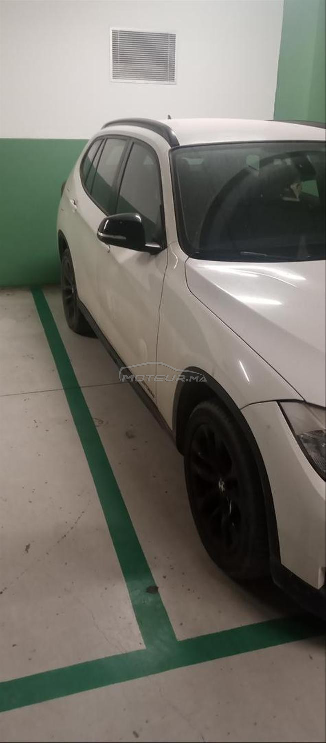 bmw x1 peu roulée 
