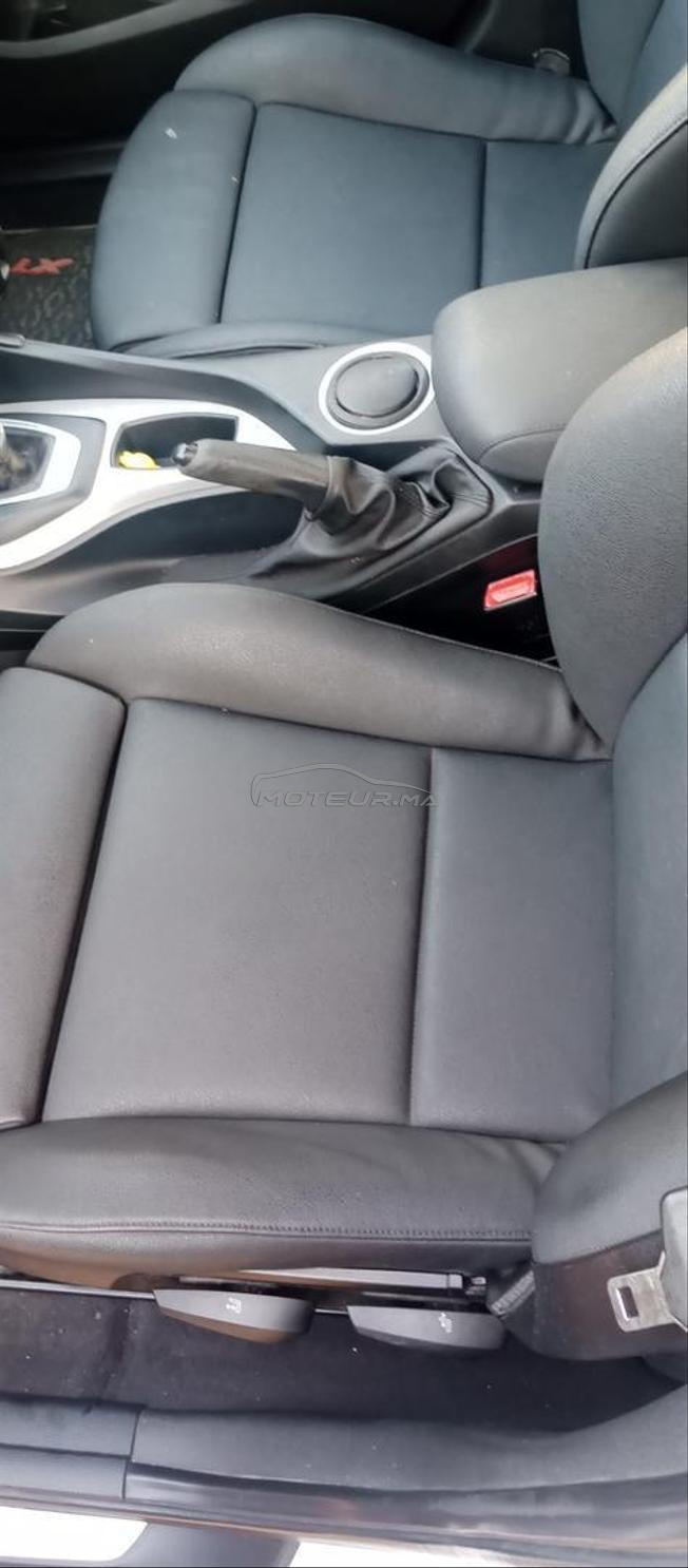 bmw x1 peu roulée 