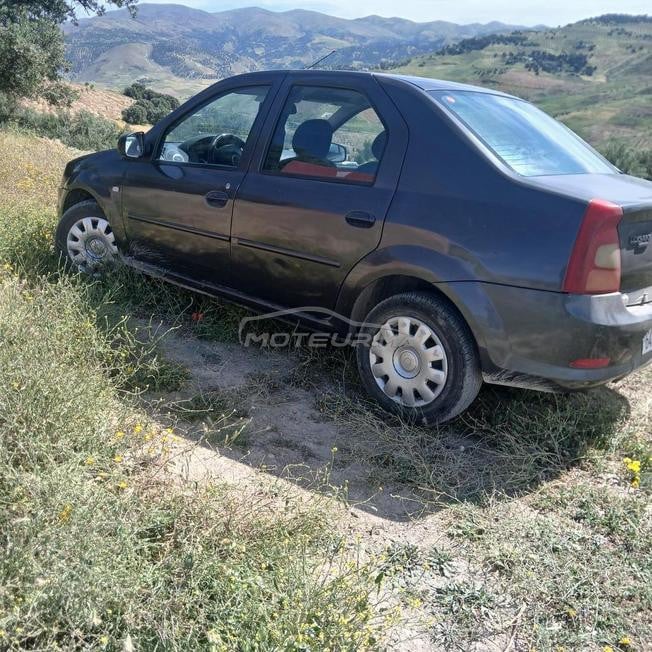 سيارة للبيع بوجدة
