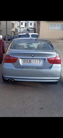 BMW Série 3 Essence Manuelle 2011 à Rabat - 2