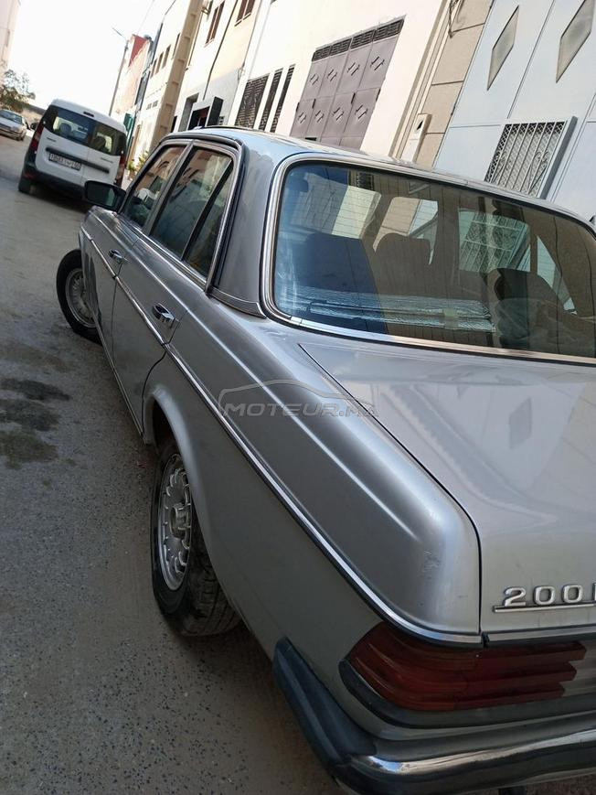 سيارات مرسيدس 200   في حالة جيدة جدا 