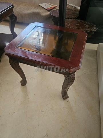 طاولة زجاجية للبيع – بحالة جيدة جداً