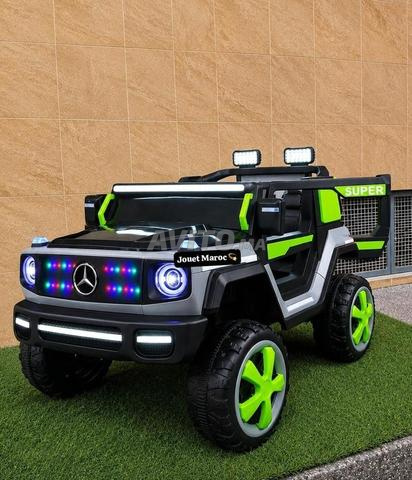 LA VOITURE MERCEDES 4*4 à un prix fou