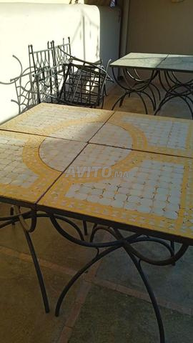 2 grandes tables mosaïque 7 chaises fer forgé