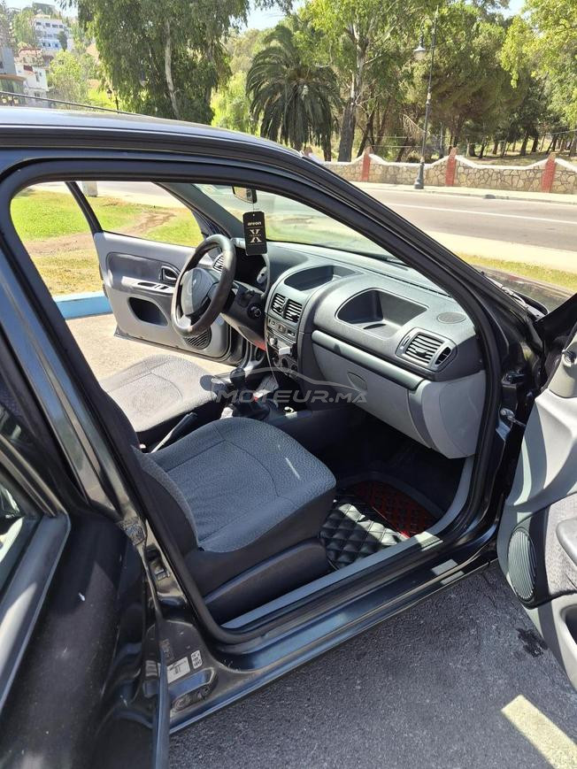 Renault Clio Diesel Manuelle 2006 à Tanger