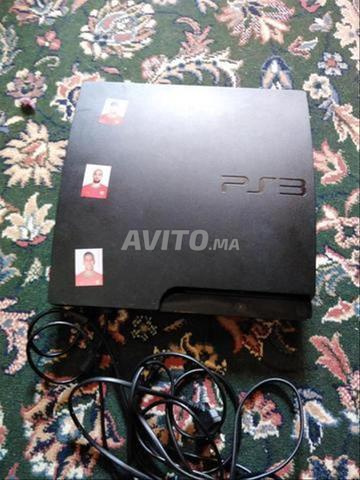 PS3 slim bon état avec manette et câble neuf - 2
