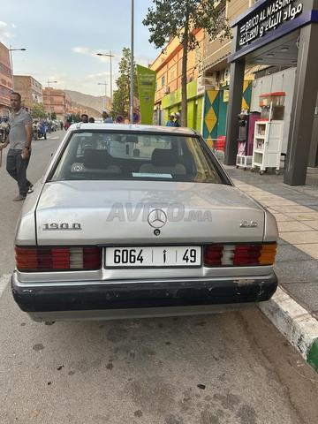 Voiture Mercedes modèle 1989, numéro de téléphone 0755165311 - 2