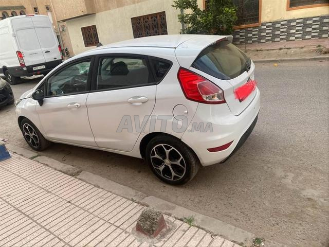 Ford Fiesta Diesel Manuelle 2017 à Témara - 2