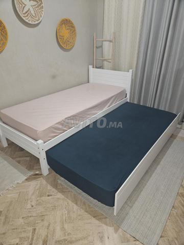 Lit avec tiroir lit et 2 matelas
