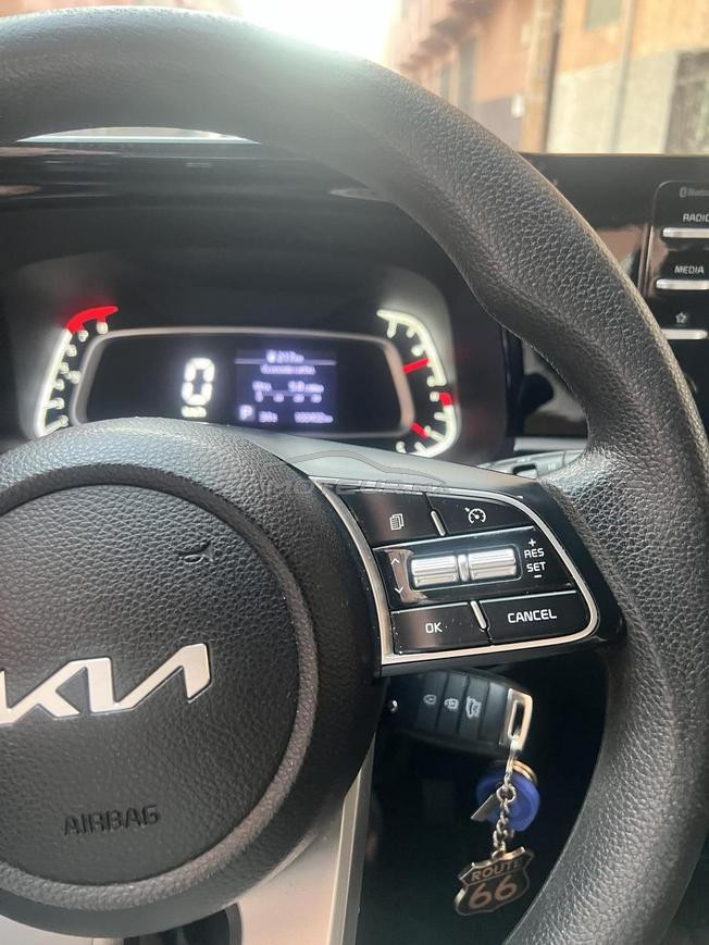 Kia Sonet Essence Automatique 2023 à Marrakech