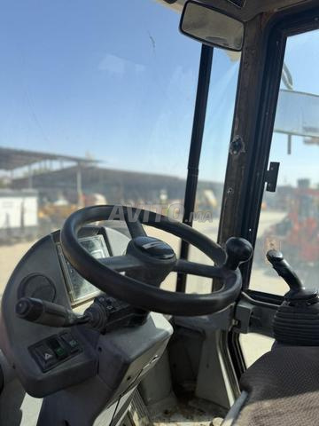 Chargeuse Liebherr L 524 - 2