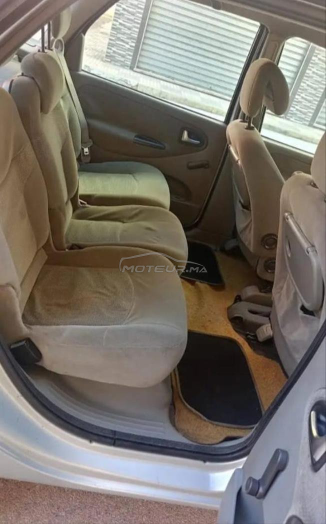 Renault Scenic Essence Manuelle 2003 à Tétouan