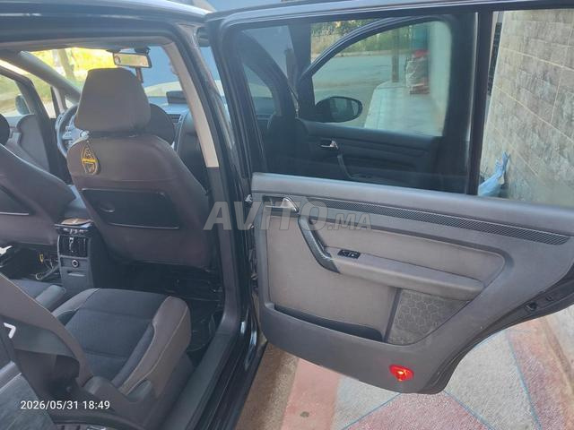 Volkswagen Touran Diesel Manuelle 2011 à Meknès - 2