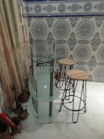 Je vends mini bar avec 2 tabourets - 2